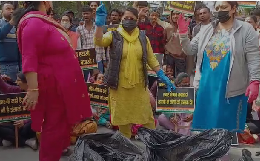 Congress Protests Over Kargi Dumping Zone, Lays Siege to Municipal Corporation